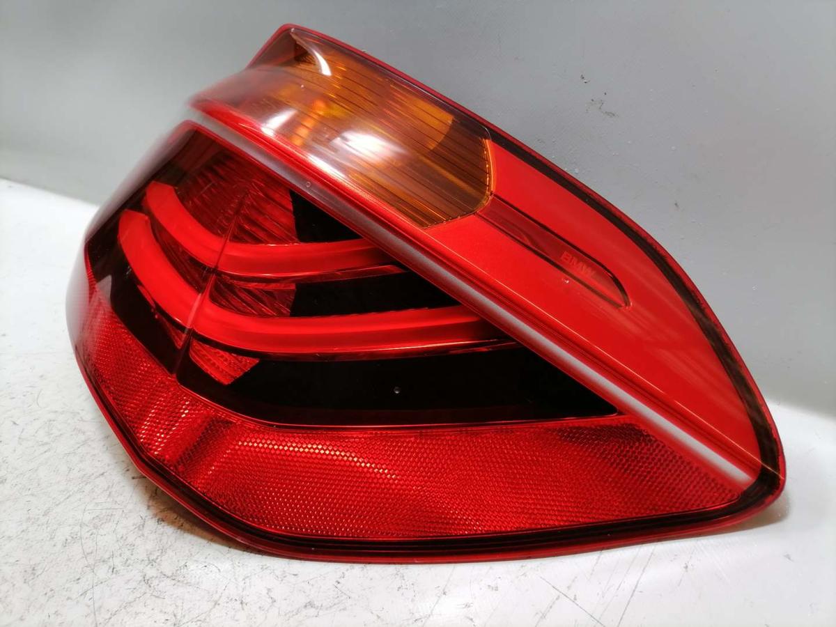 BMW 2er Active Tourer F45 original R&uuml;cklicht R&uuml;ckleuchte Schlussleuchte rechts au&szlig;en Bj.2018